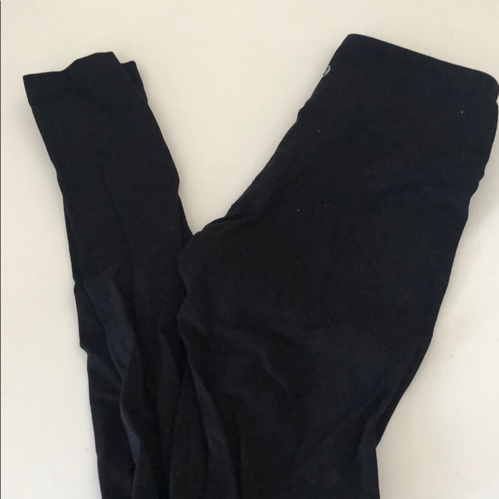 lulu lemon size 2 wunder unders